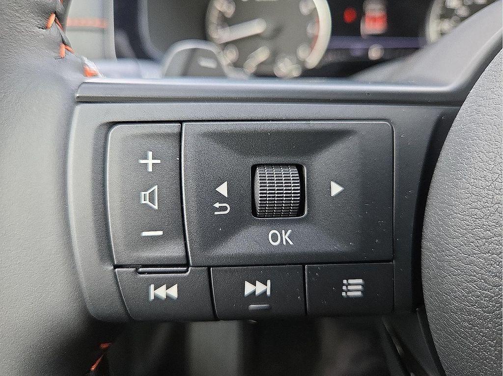 new 2025 Nissan Pathfinder car, priced at $39,859