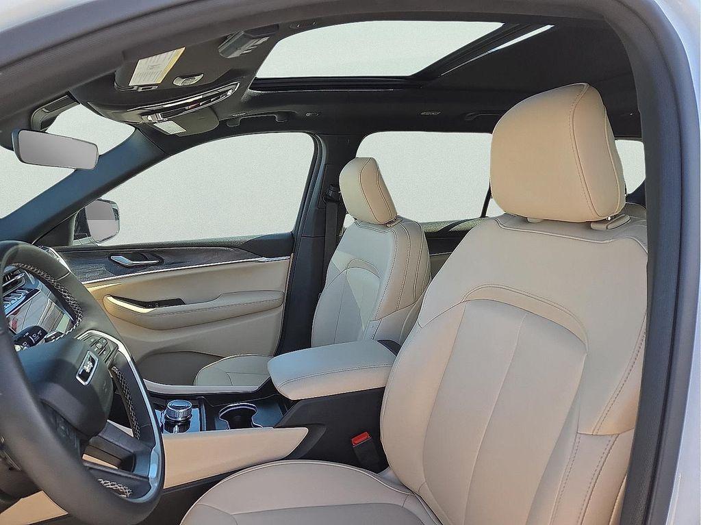 used 2025 Jeep Grand Cherokee L car, priced at $37,777