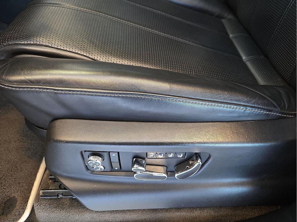 used 2018 Bentley Bentayga car, priced at $70,779