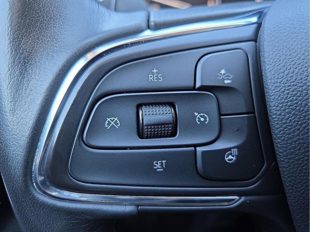 used 2023 Buick Envision car, priced at $24,425