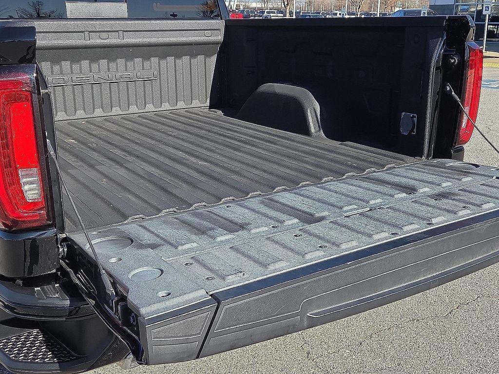 used 2022 GMC Sierra 1500 car, priced at $47,989