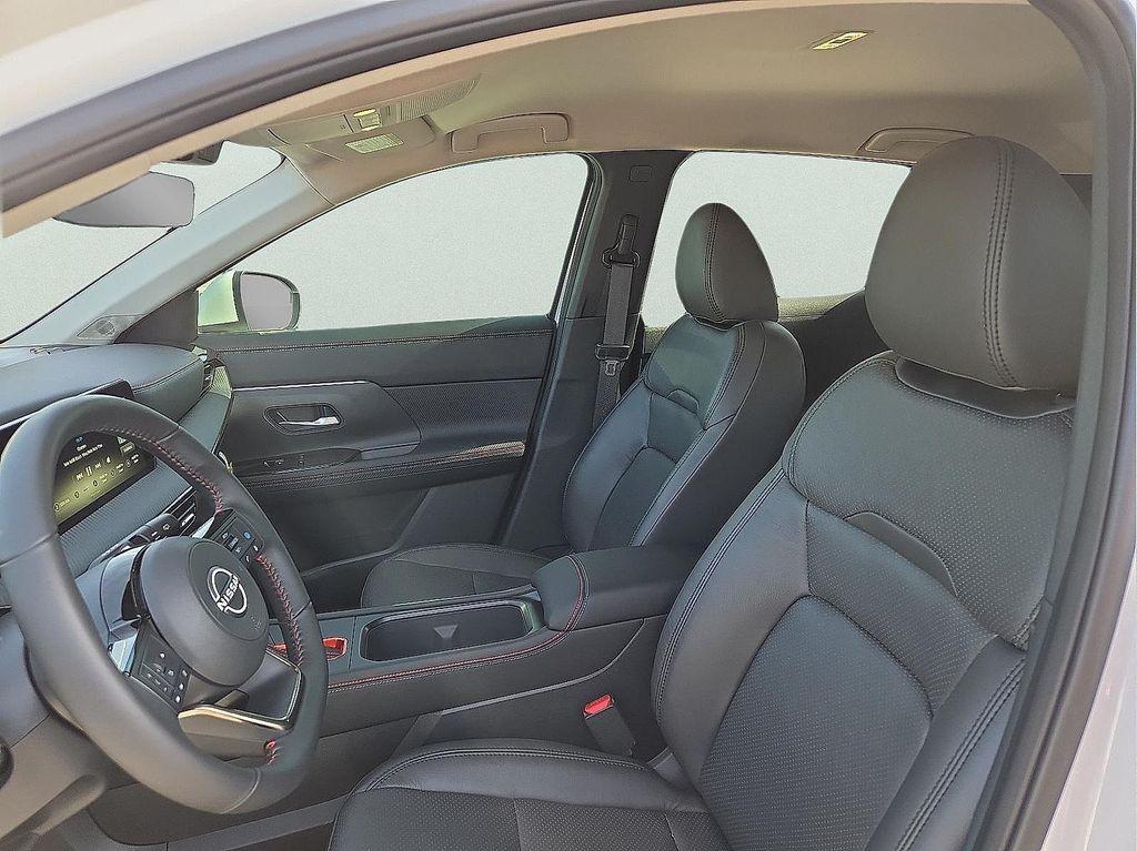 new 2025 Nissan Kicks car, priced at $26,244