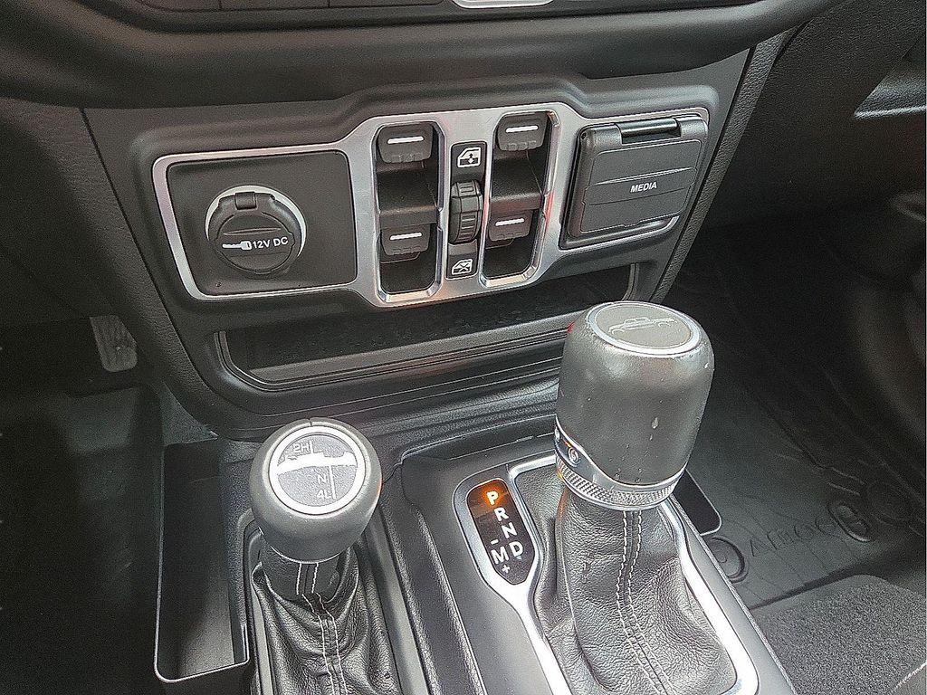 used 2021 Jeep Gladiator car, priced at $40,434