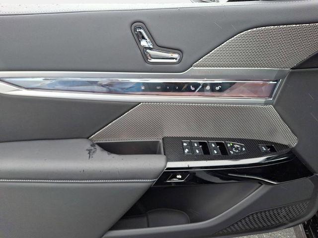 new 2026 BMW 750e car