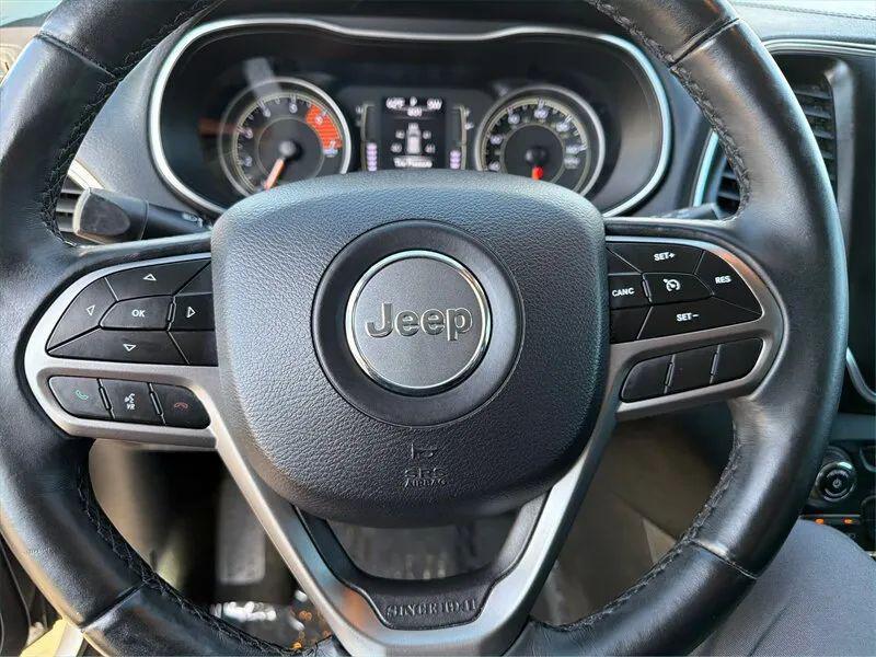 used 2019 Jeep Cherokee car, priced at $14,904