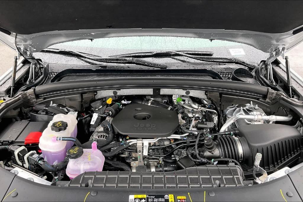 new 2026 Jeep Grand Cherokee car, priced at $44,280