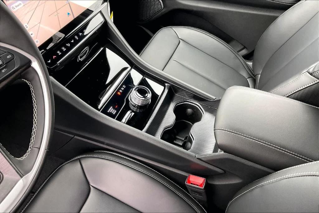 new 2026 Jeep Grand Cherokee car, priced at $44,280