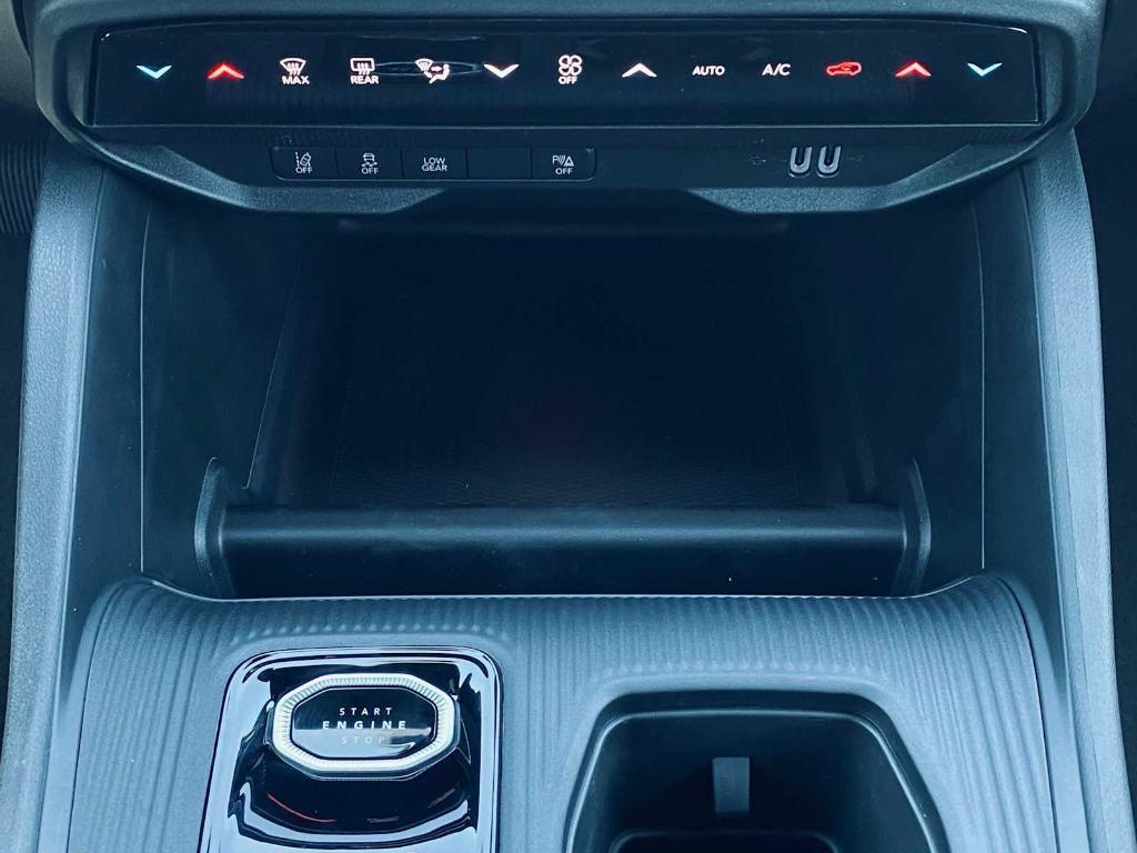 new 2026 Jeep Cherokee car, priced at $42,280