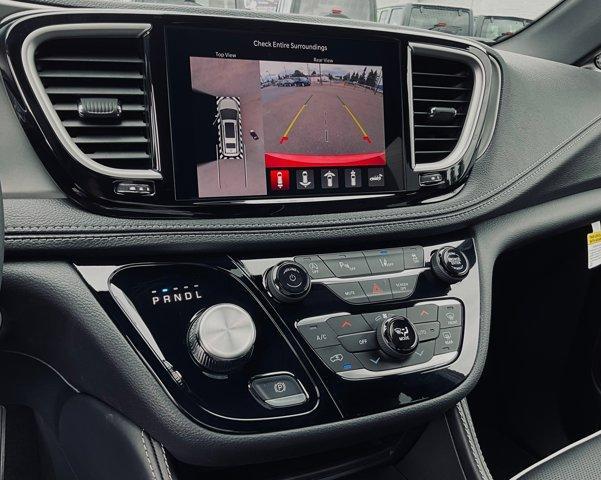new 2027 Chrysler Pacifica car