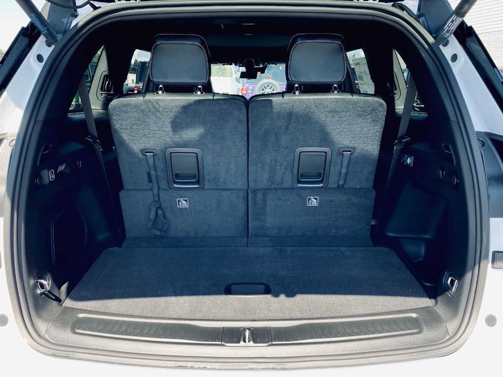new 2026 Jeep Grand Cherokee L car, priced at $51,635