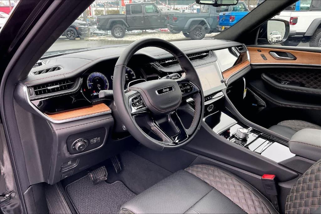 new 2026 Jeep Grand Cherokee car, priced at $62,975