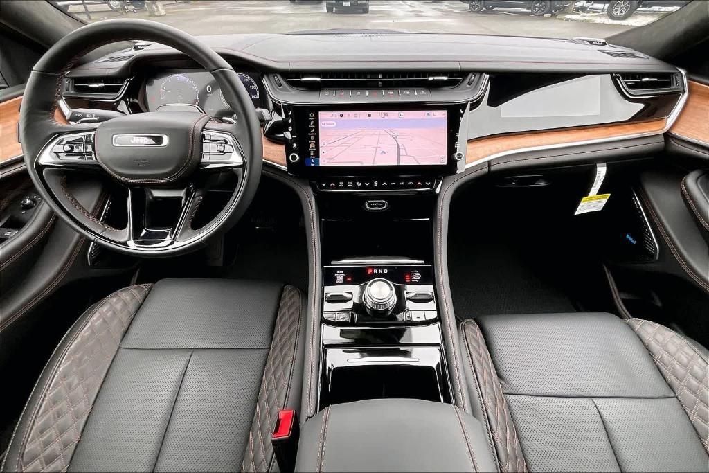 new 2026 Jeep Grand Cherokee car, priced at $62,975