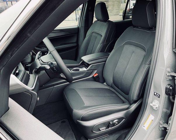 new 2027 Jeep Grand Cherokee car, priced at $45,493