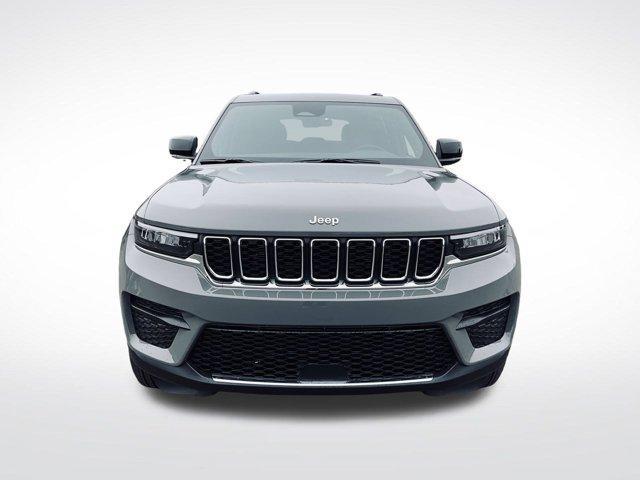 new 2027 Jeep Grand Cherokee car, priced at $45,493