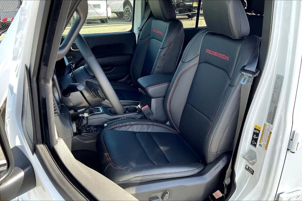 new 2025 Jeep Gladiator car, priced at $47,500