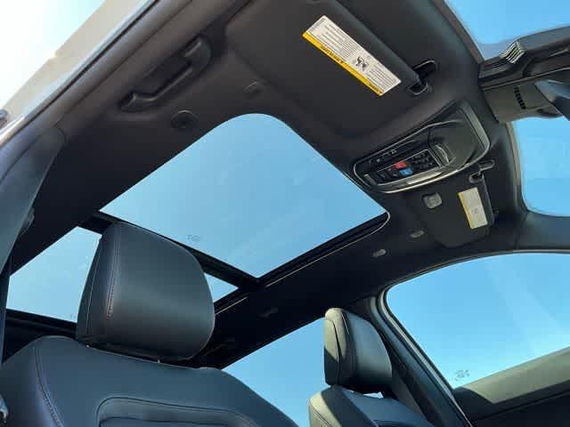 new 2026 Jeep Cherokee car, priced at $43,280