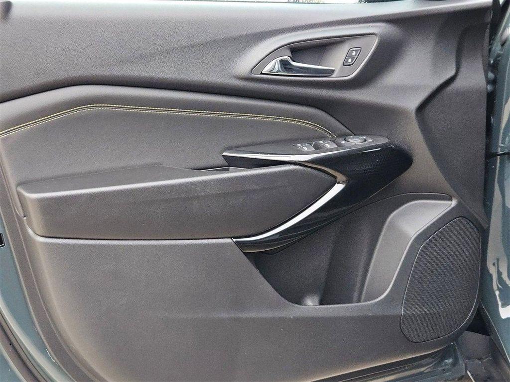 new 2026 Chevrolet Trax car, priced at $25,385