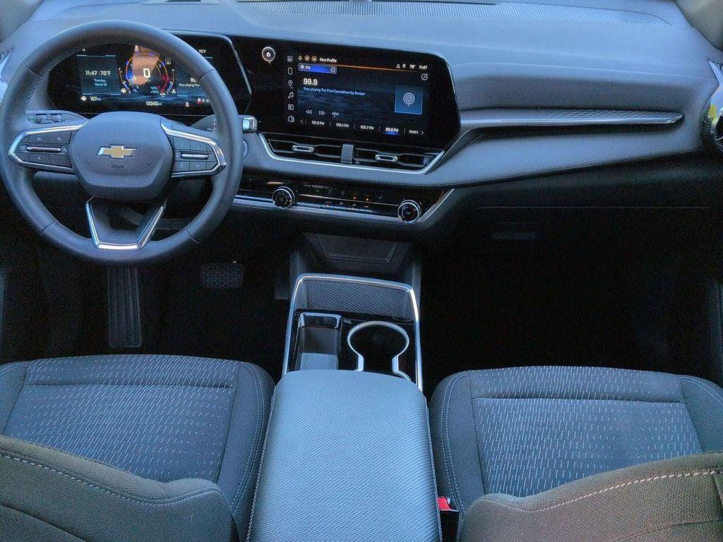 used 2025 Chevrolet Equinox car, priced at $23,998