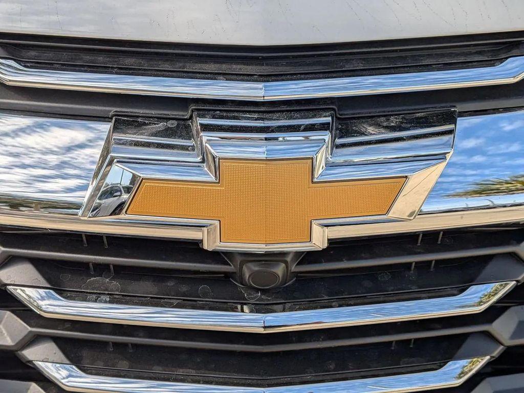 new 2026 Chevrolet Equinox car, priced at $27,282