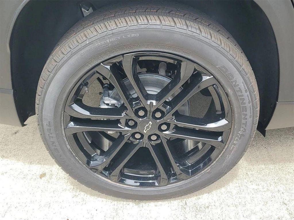 new 2026 Chevrolet Traverse car, priced at $43,965