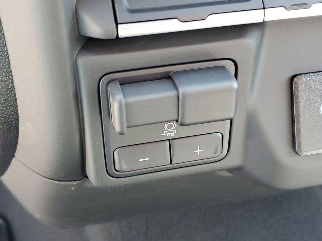 new 2025 Chevrolet Silverado 2500 car, priced at $43,900