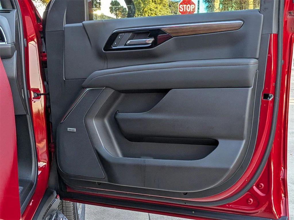 new 2026 Chevrolet Suburban car, priced at $94,435