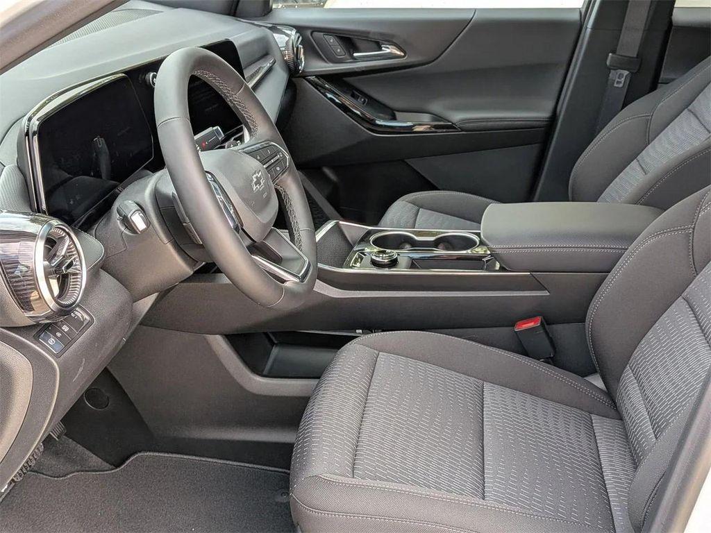 new 2026 Chevrolet Equinox car, priced at $27,835