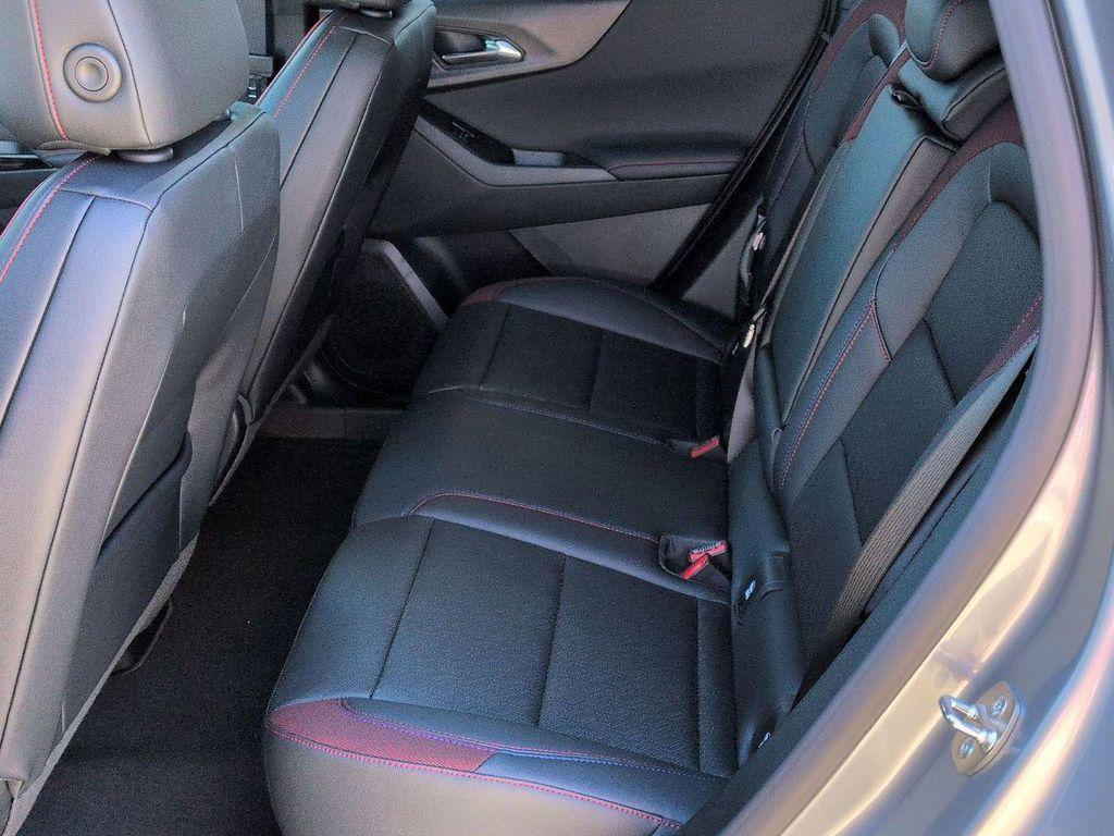 new 2026 Chevrolet Equinox car, priced at $31,932