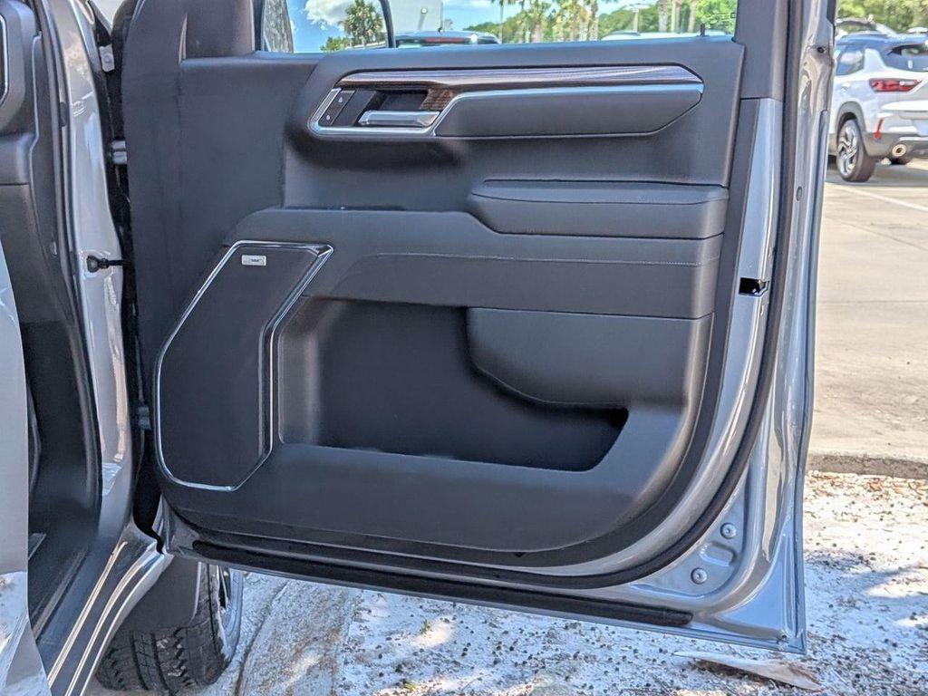new 2026 Chevrolet Silverado 1500 car, priced at $60,290