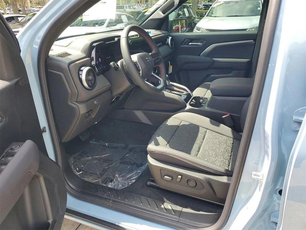 new 2025 Chevrolet Colorado car, priced at $42,625