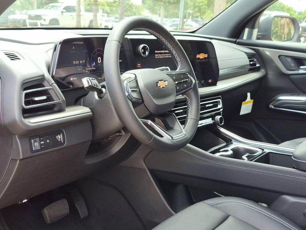 new 2026 Chevrolet Traverse car, priced at $42,840