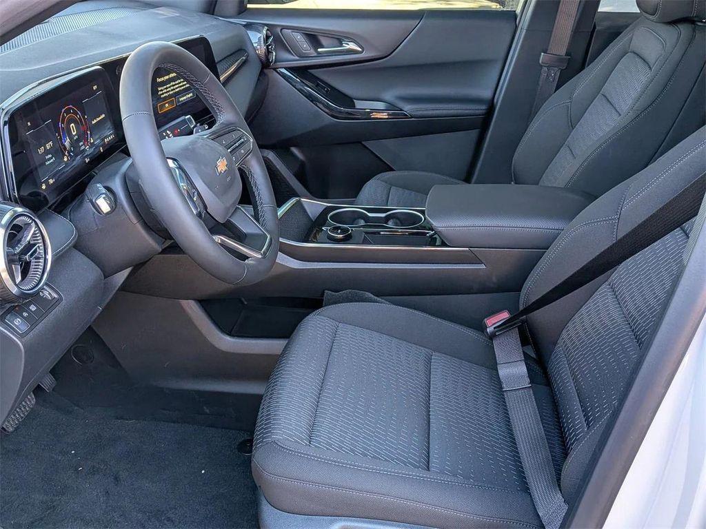 new 2026 Chevrolet Equinox car, priced at $27,390