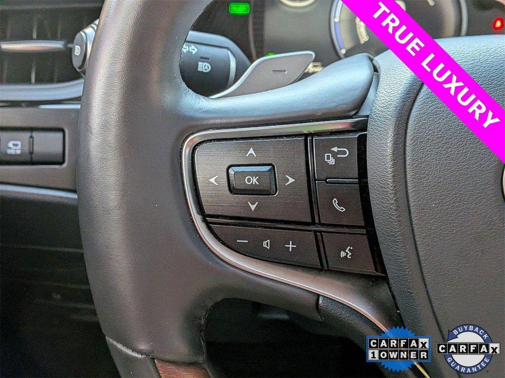 used 2024 Lexus ES 300h car, priced at $39,988