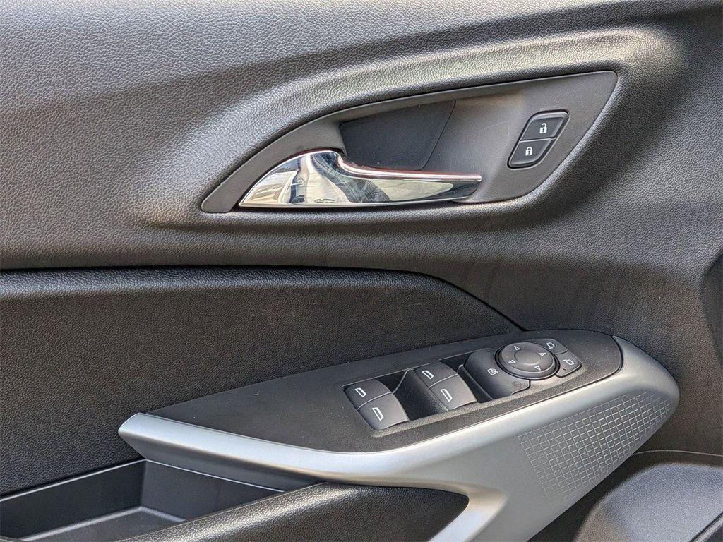 new 2026 Chevrolet Trax car, priced at $25,685