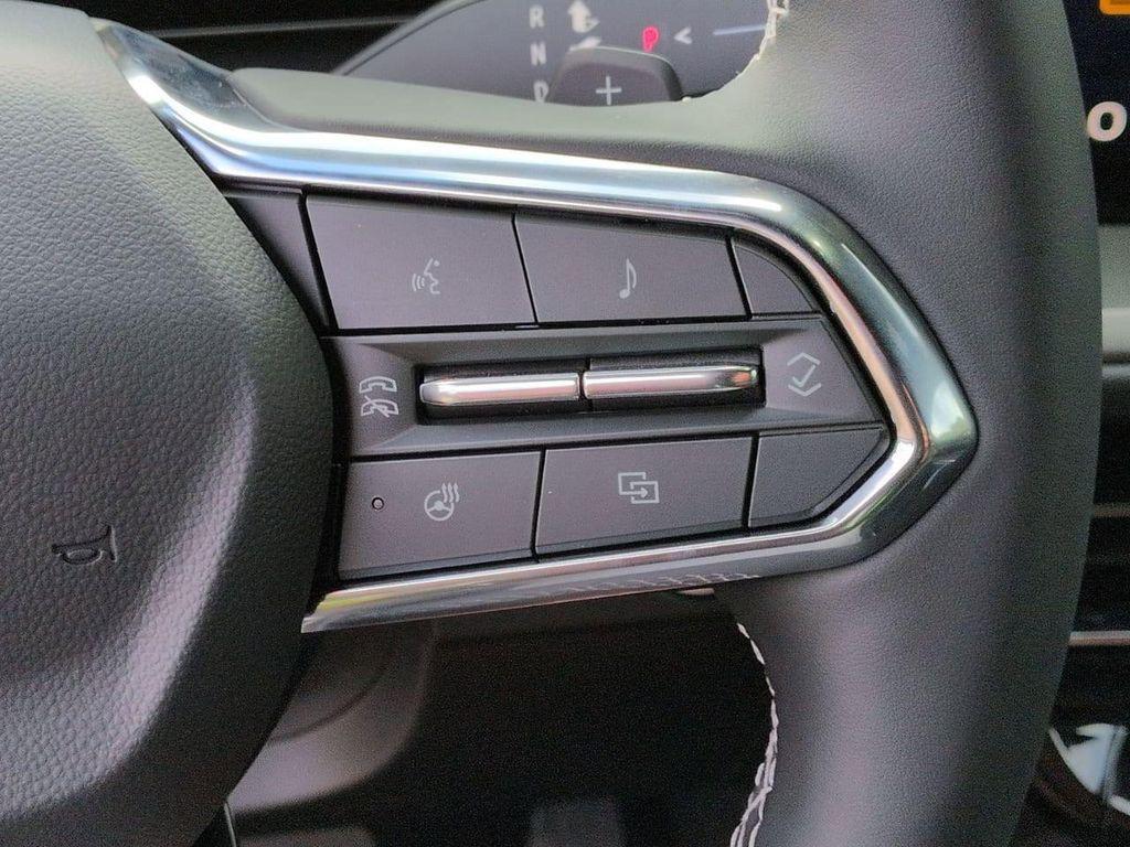 new 2026 Chevrolet Traverse car, priced at $43,305