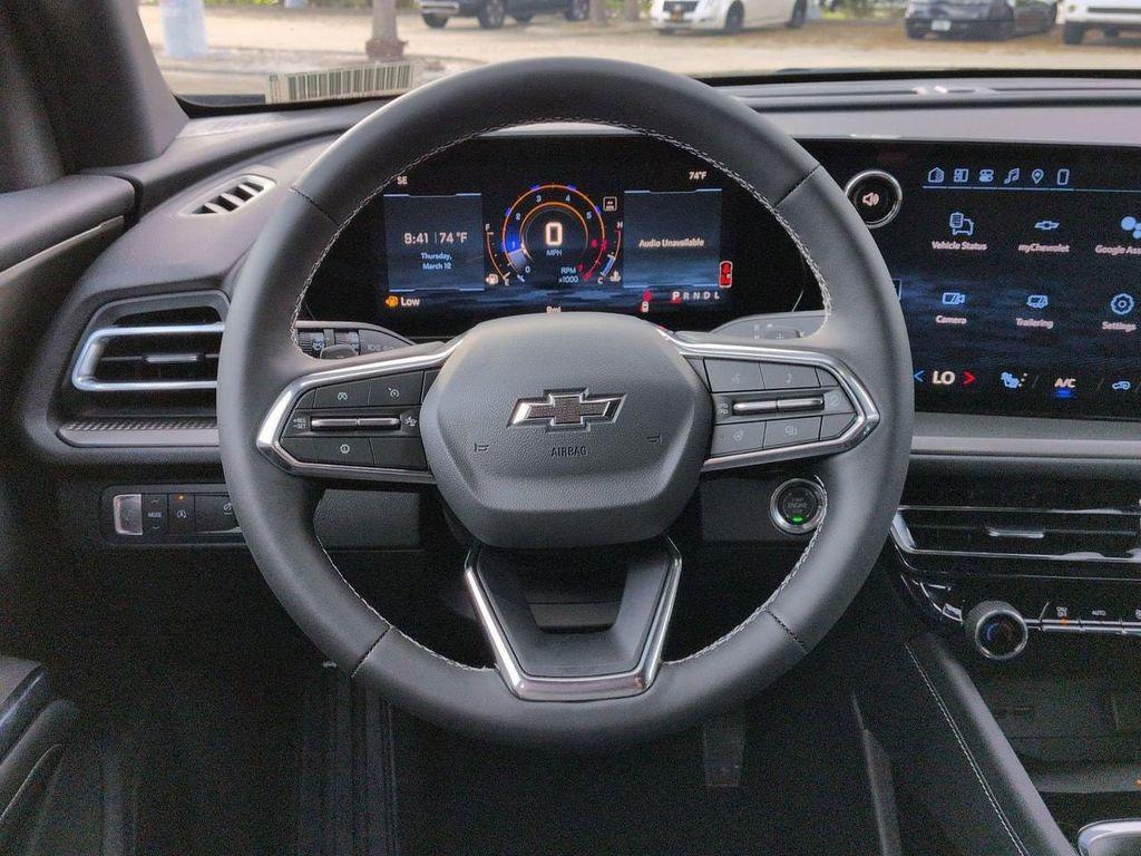 new 2026 Chevrolet Traverse car, priced at $43,305