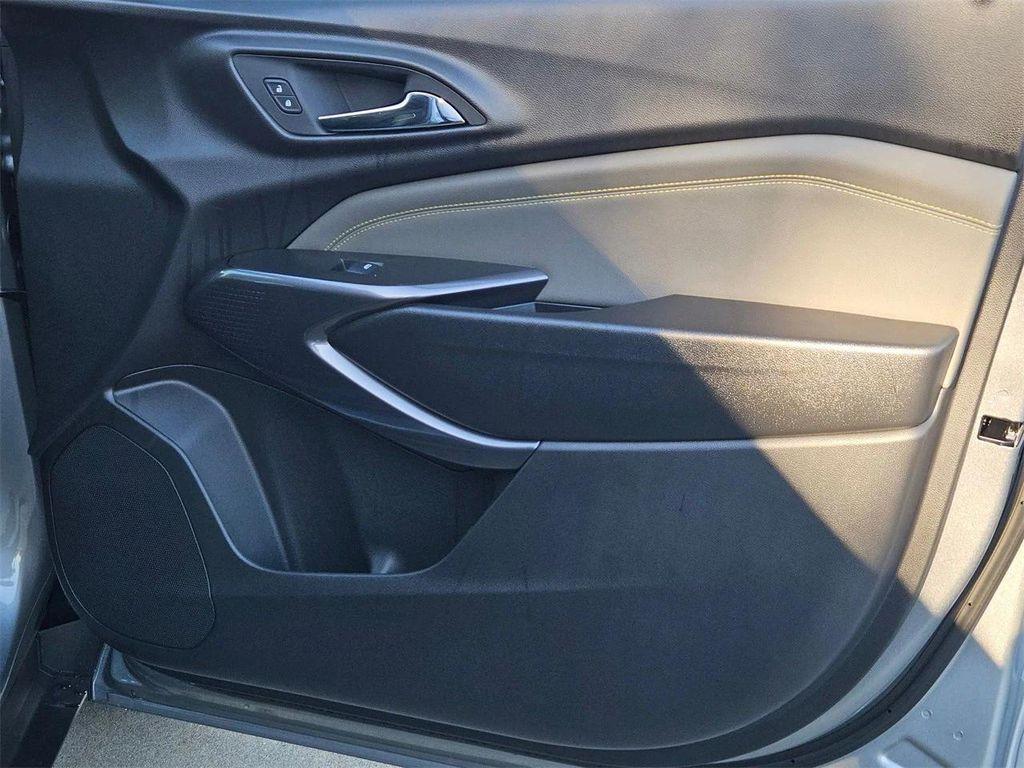 new 2026 Chevrolet Trax car, priced at $25,990