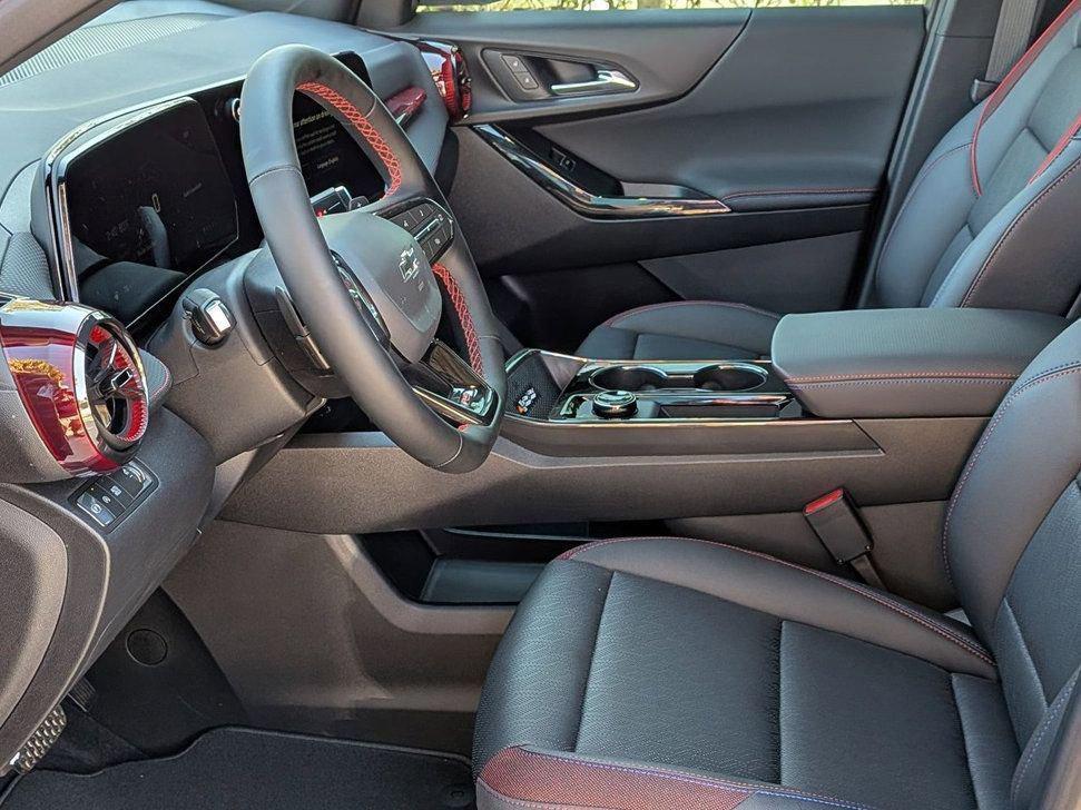 new 2026 Chevrolet Equinox car, priced at $30,287