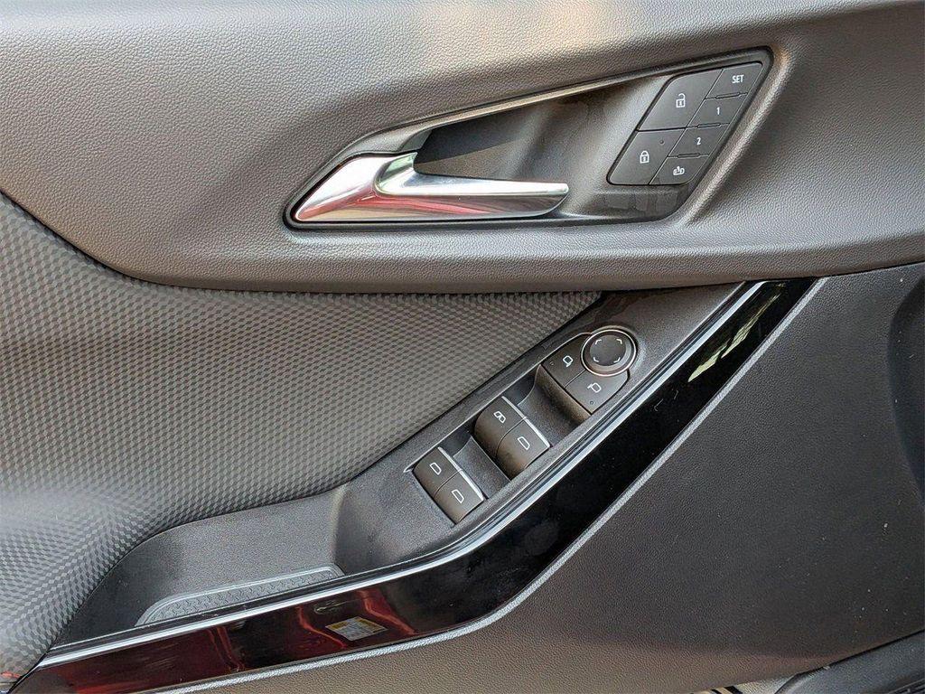 new 2026 Chevrolet Equinox car, priced at $30,287