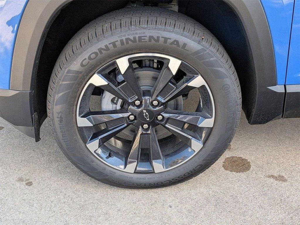 new 2026 Chevrolet Equinox car, priced at $30,287