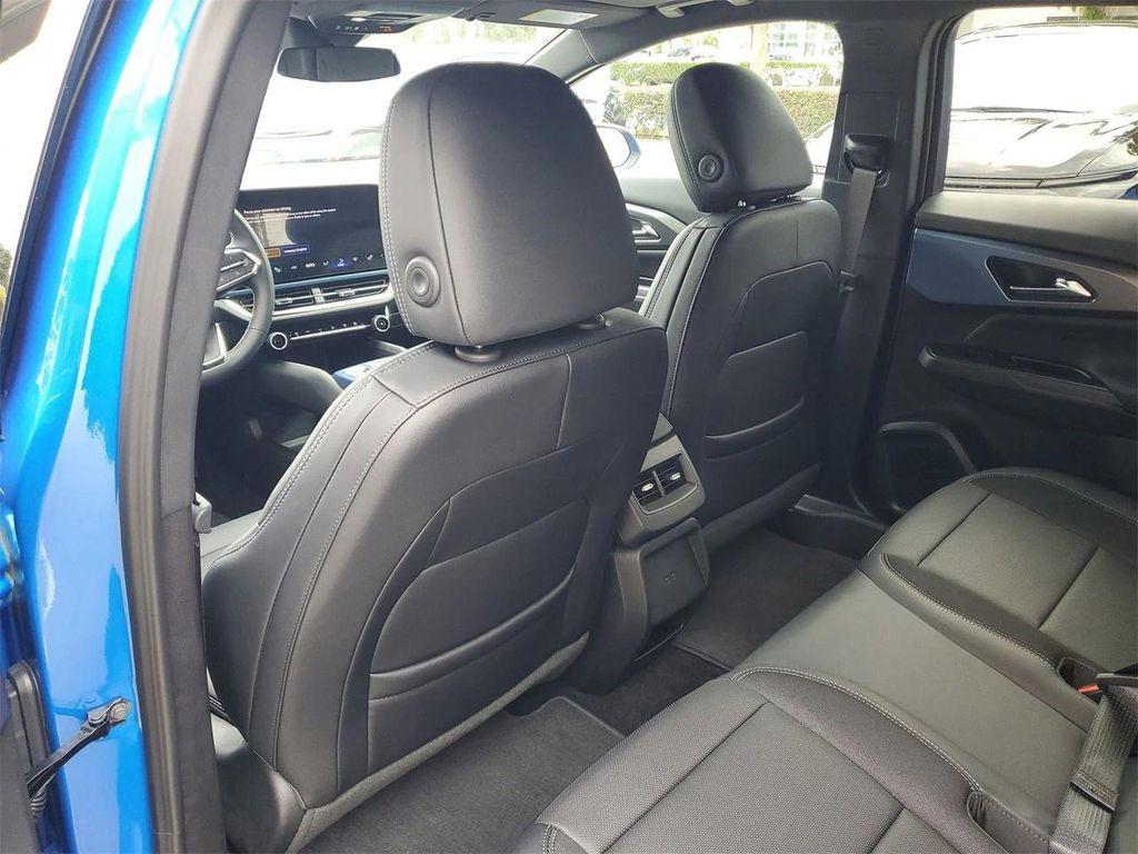 new 2025 Chevrolet Equinox EV car