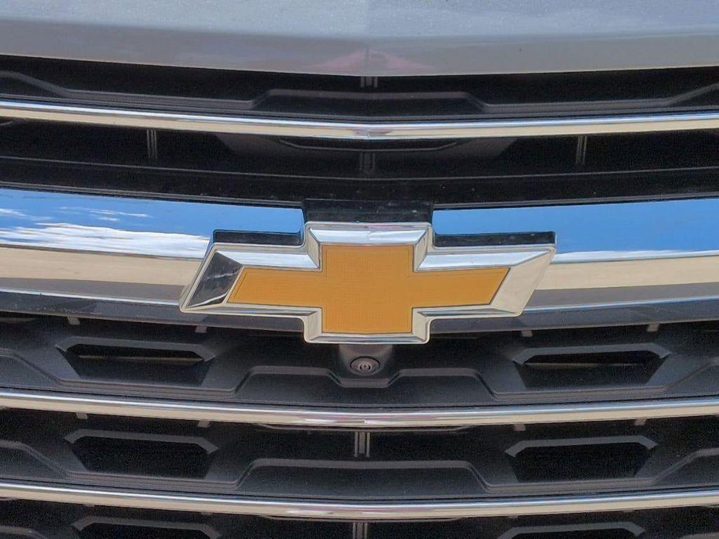 new 2026 Chevrolet Traverse car, priced at $43,520