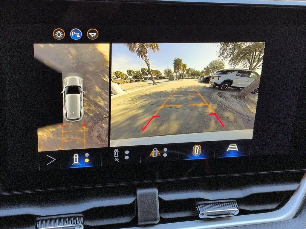 new 2026 Chevrolet Equinox car, priced at $28,330