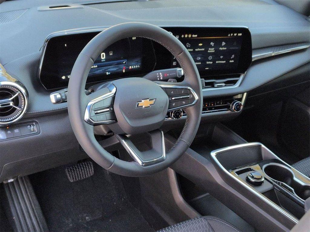 new 2026 Chevrolet Equinox car, priced at $28,330