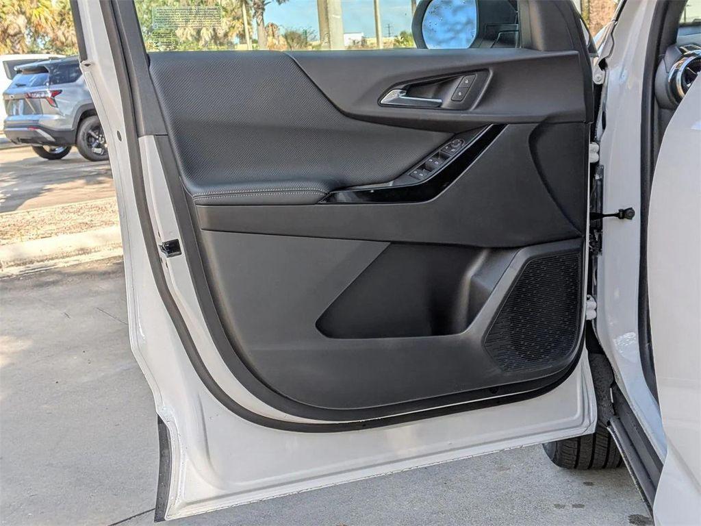 new 2026 Chevrolet Equinox car, priced at $27,535