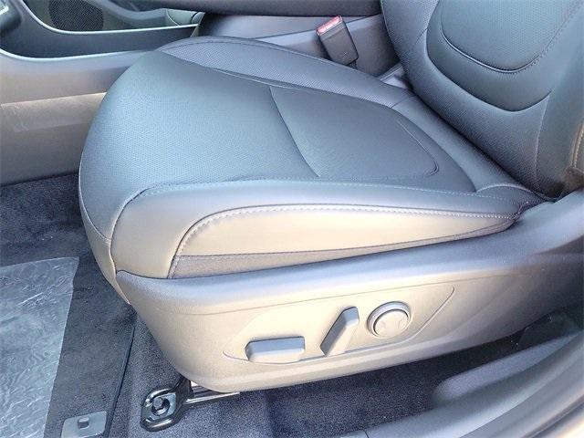 new 2025 Hyundai TUCSON Hybrid car, priced at $33,566