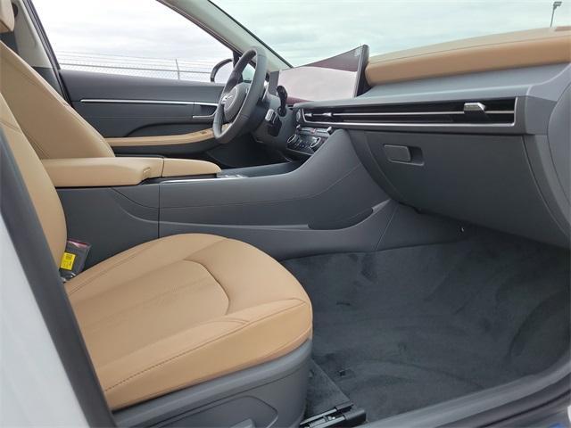 new 2026 Hyundai Sonata Hybrid car, priced at $37,918