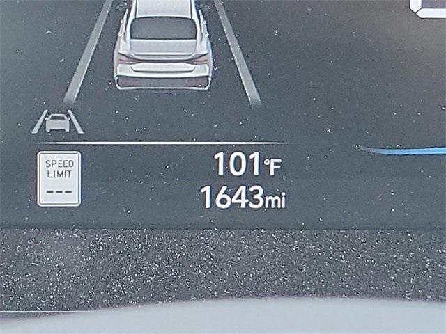 new 2025 Hyundai Elantra car, priced at $21,714