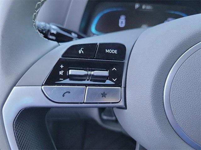 new 2025 Hyundai Elantra car, priced at $21,714