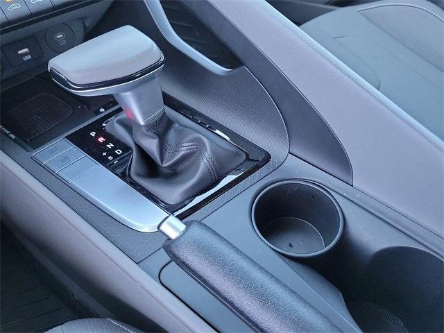new 2025 Hyundai Elantra car, priced at $21,714